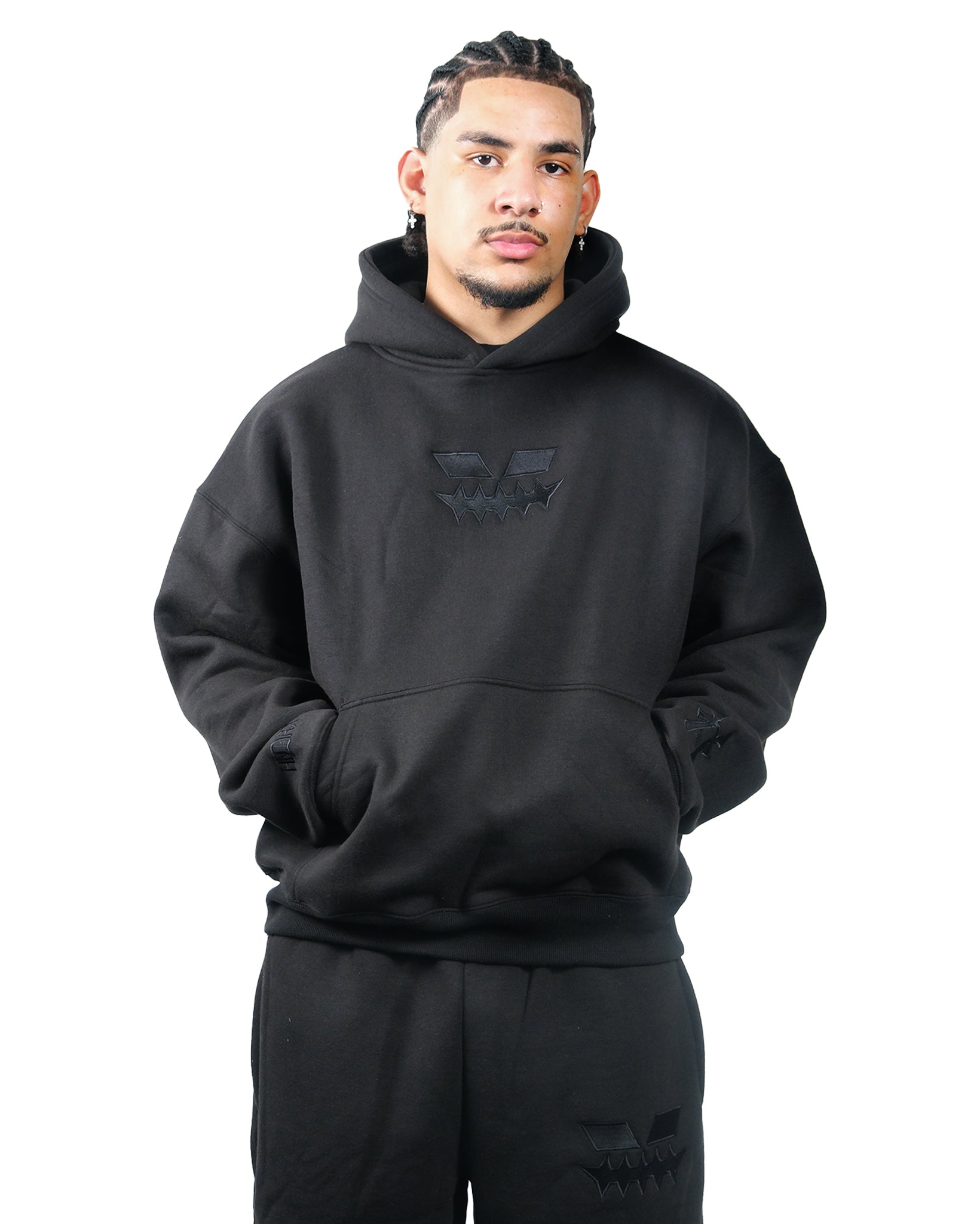 BLACK MOTION HOODIE